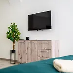 Luxapart V Beautiful Views With Breakfast Option Apartment *