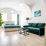 Luxapart V Beautiful Views With Breakfast Option Apartment *
