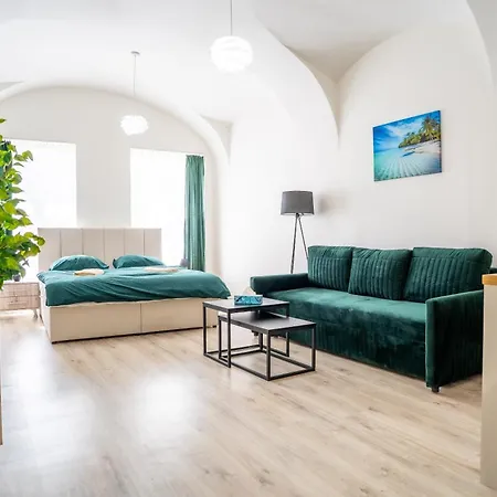 Luxapart V Beautiful Views Apartment *